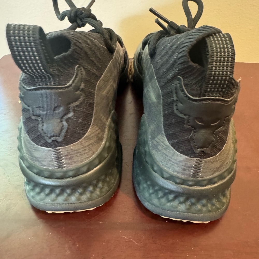 Under Armour Project Rock 1 training - Picture 3 of 7